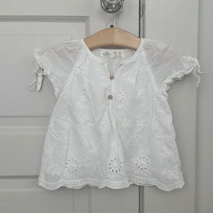 EYELET SS TOP